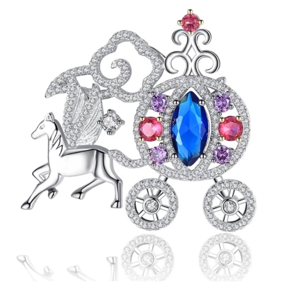 🎁 Swarovski Crystals Cinderella Brooch - Picture 1 of 4